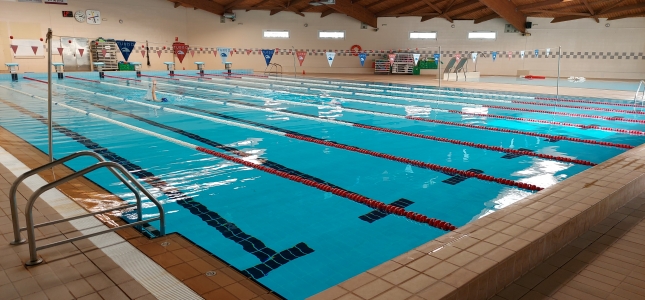 Se reanudan las clases de natación y aquagym en el Palacio Municipal de Deportes de Cambrils