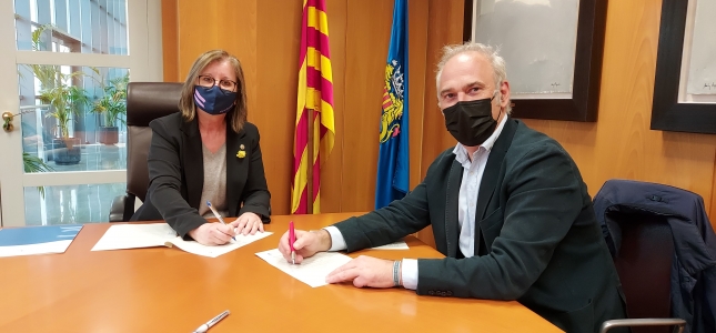 El Ayuntamiento de Cambrils y DNA, empresa gestora del Parc Samà, firman un convenio de colaboración.