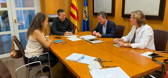 Cambrils participa en la primera Tasting Box Saborea España dirigida a agencias de viajes italianas. Cambrils participa en la primera Tasting Box Saborea España dirigida a agencias de viajes italianas.